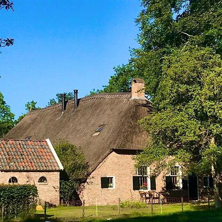 Aan De Dwarsweg Hotell Uffelte Exteriör bild