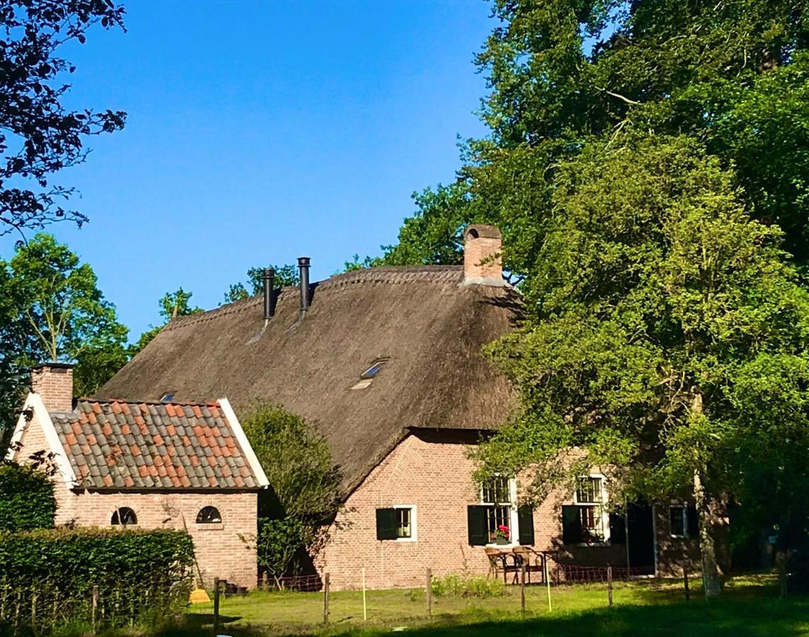 Aan De Dwarsweg Hotell Uffelte Exteriör bild