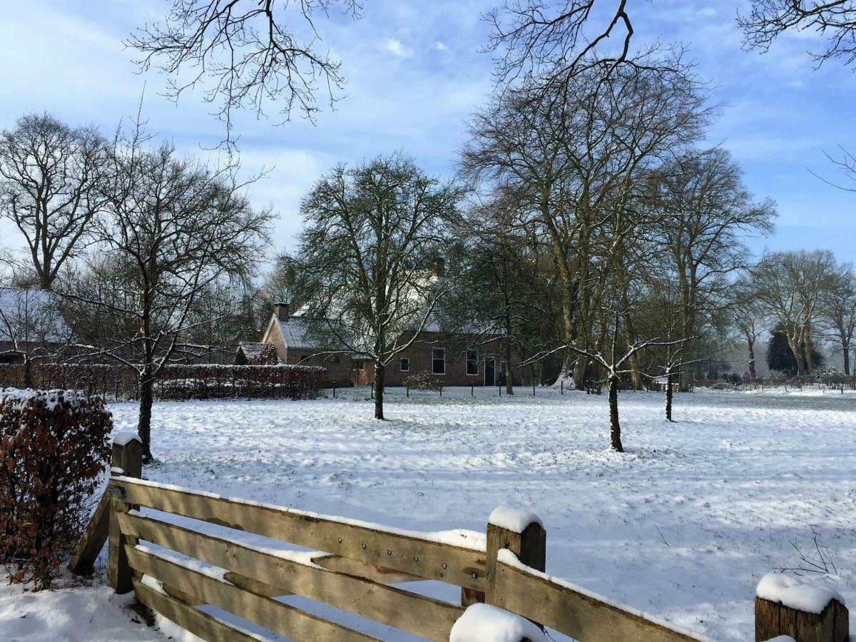 Aan De Dwarsweg Hotell Uffelte Exteriör bild