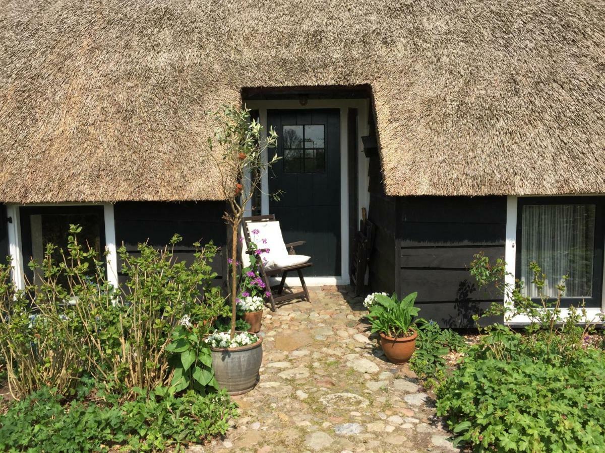 Aan De Dwarsweg Hotell Uffelte Exteriör bild